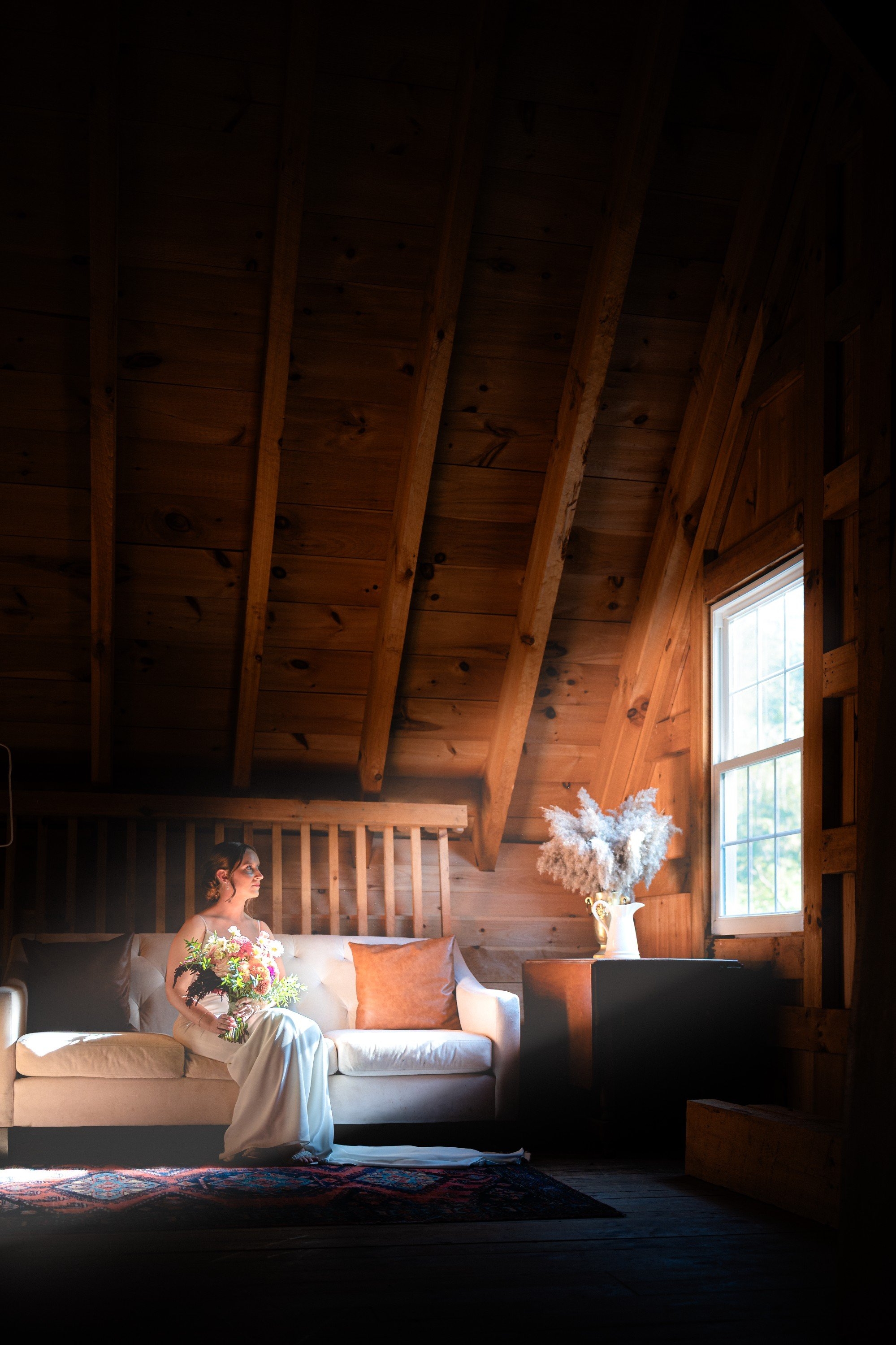 carousel-hero-element image-0